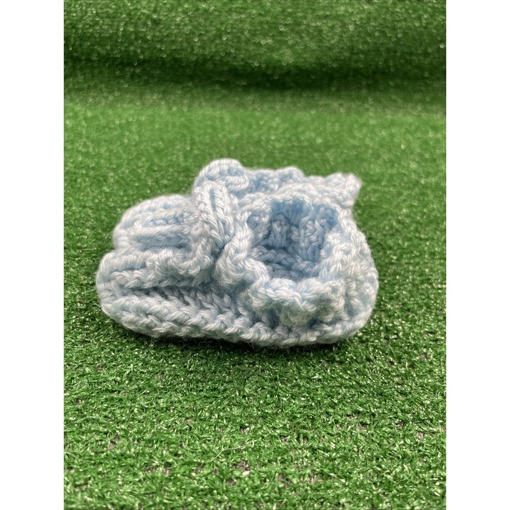Vintage Hand Made Baby Toddler Booties Crochet Purple Baby Blue